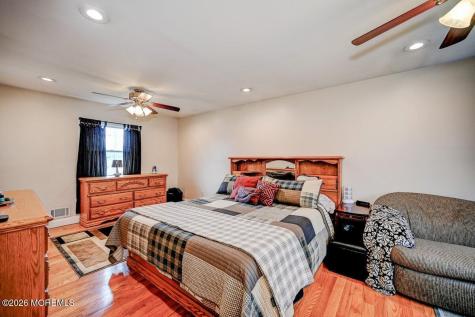 6 Meadowbrook Drive Howell NJ 07731