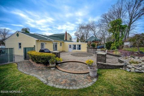 6 Meadowbrook Drive Howell NJ 07731