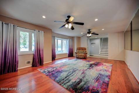 6 Meadowbrook Drive Howell NJ 07731