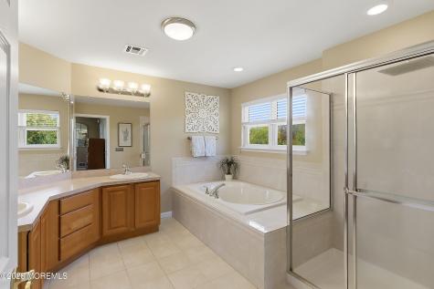 6 Etty Court Manchester NJ 08759