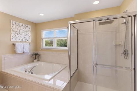 6 Etty Court Manchester NJ 08759