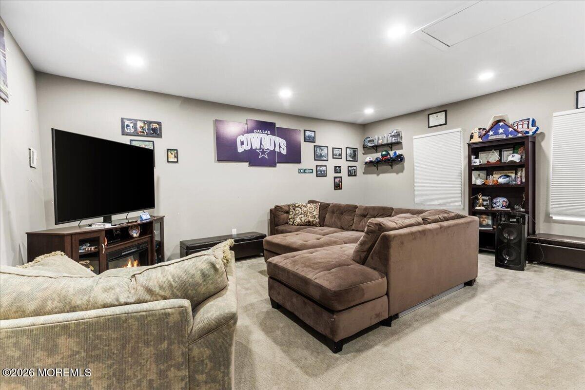 1 Salem Lane Manalapan NJ 07726