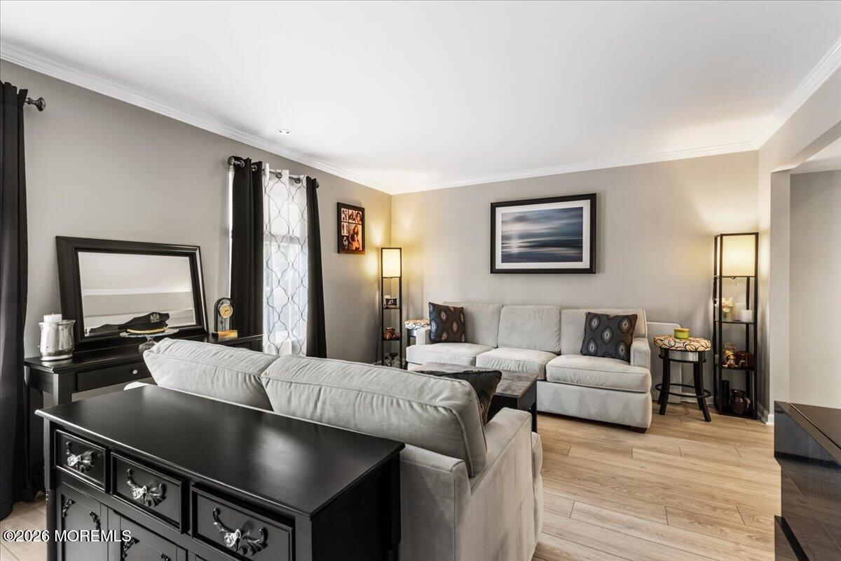 1 Salem Lane Manalapan NJ 07726