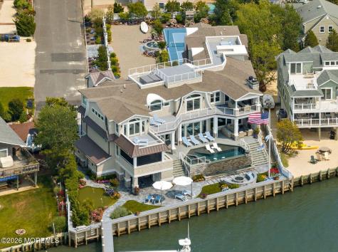 110 W South 34th Street Long Beach Twp NJ 08008