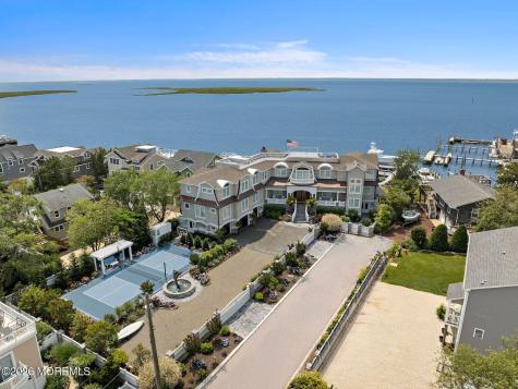 110 W South 34th Street Long Beach Twp NJ 08008
