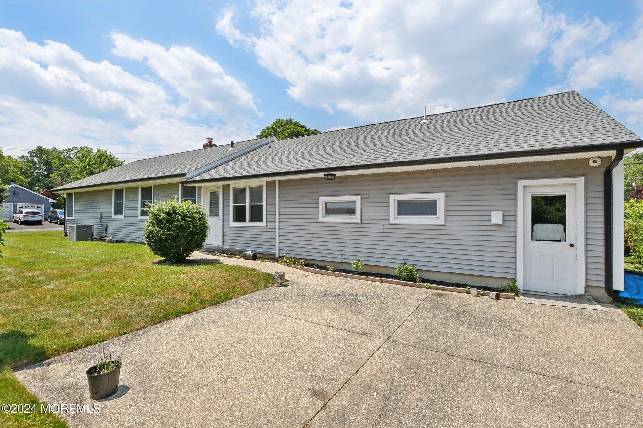 4 Campbell Drive Eatontown NJ 07724