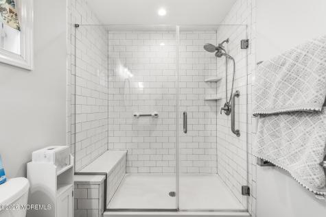 28 Standish Drive Howell NJ 07731