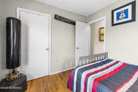 28 Standish Drive Howell NJ 07731
