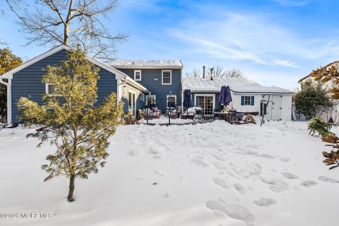 28 Standish Drive Howell NJ 07731