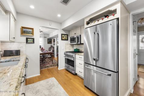 28 Standish Drive Howell NJ 07731
