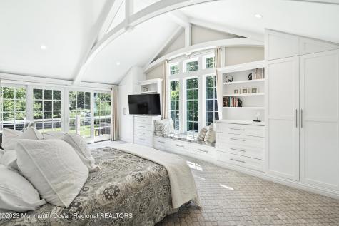 5 Pirates Cove Road Little Silver NJ 07739