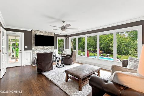 5 Pirates Cove Road Little Silver NJ 07739