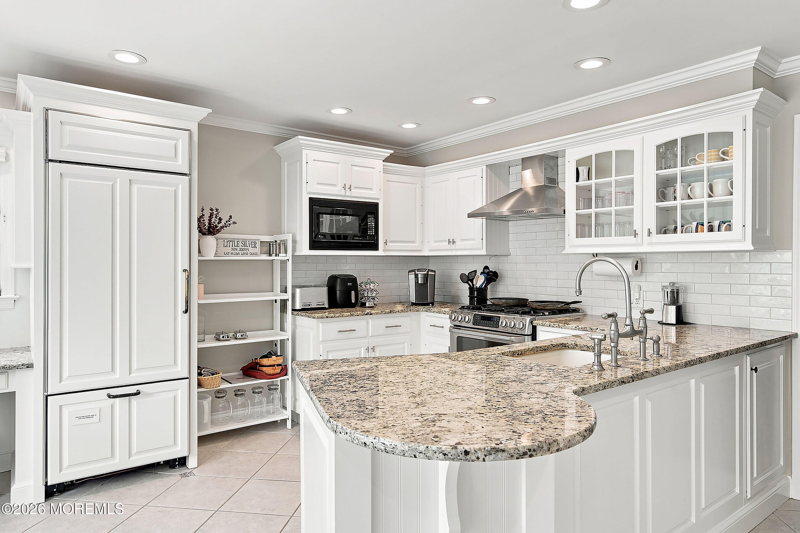 5 Pirates Cove Road Little Silver NJ 07739