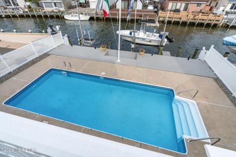 506 Bayview Drive Toms River NJ 08753