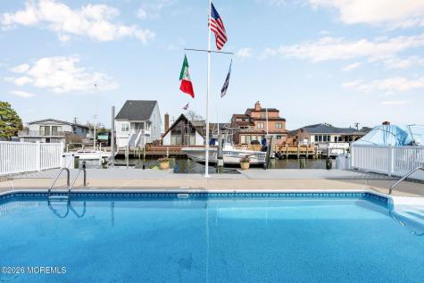 506 Bayview Drive Toms River NJ 08753