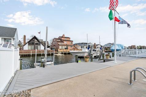 506 Bayview Drive Toms River NJ 08753