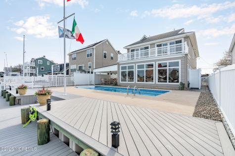 506 Bayview Drive Toms River NJ 08753