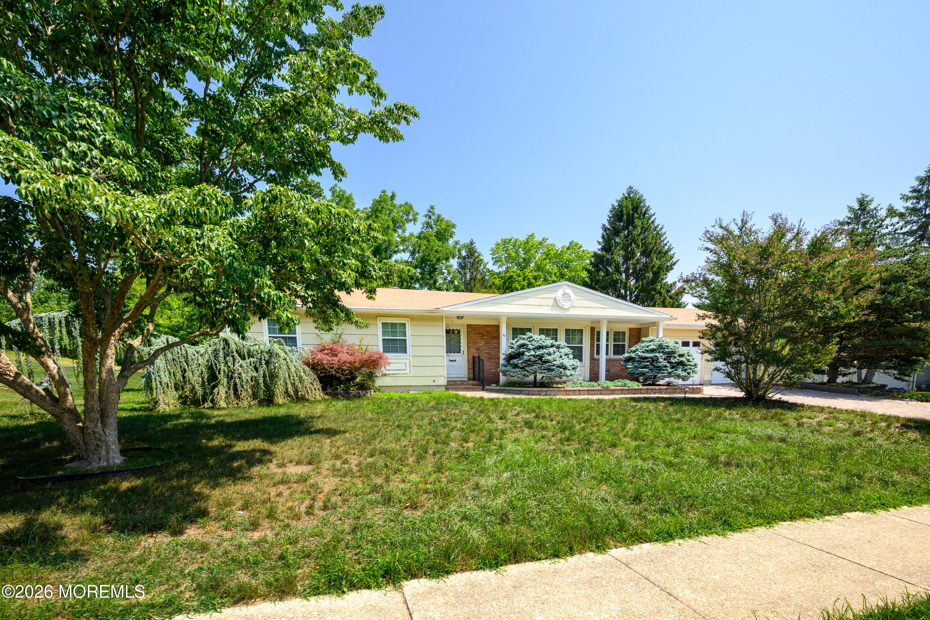 49 Newbury Road Howell NJ 07731