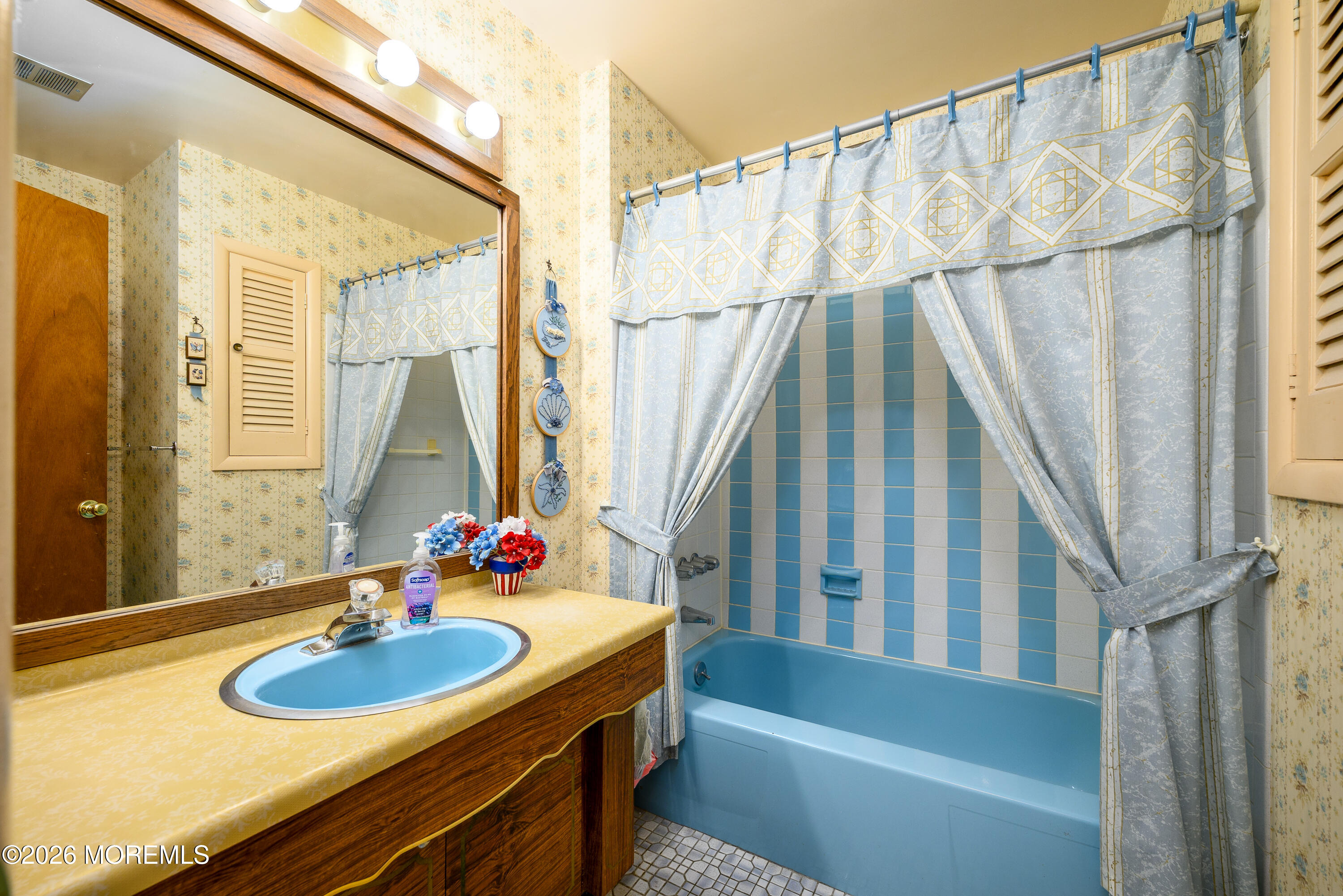 49 Newbury Road Howell NJ 07731