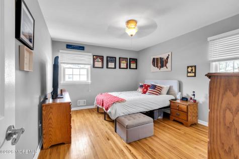 4 Meadowbrook Drive Howell NJ 07731