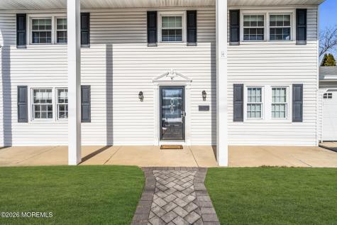 4 Meadowbrook Drive Howell NJ 07731