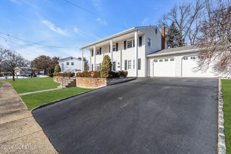 4 Meadowbrook Drive Howell NJ 07731