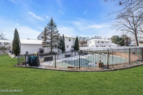 4 Meadowbrook Drive Howell NJ 07731