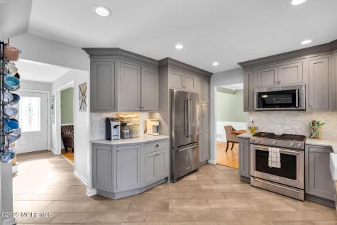 4 Meadowbrook Drive Howell NJ 07731