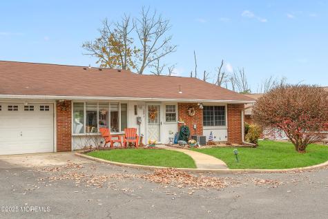 588A Lake Point Drive Lakewood NJ 08701
