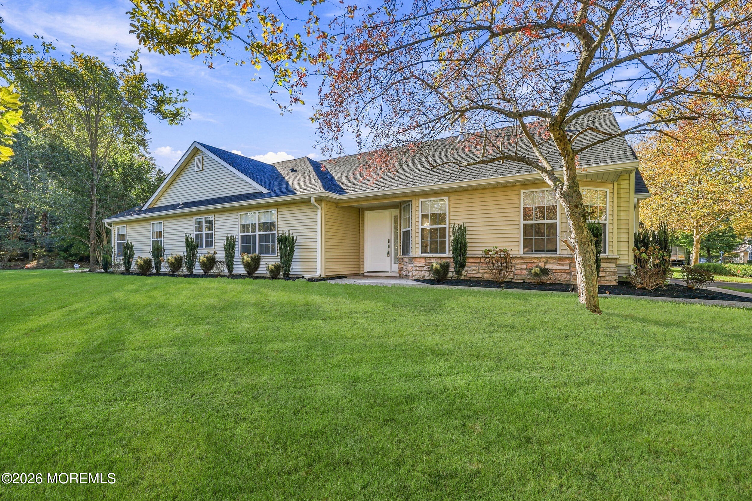 6 Round Valley Court Lakewood NJ 08701