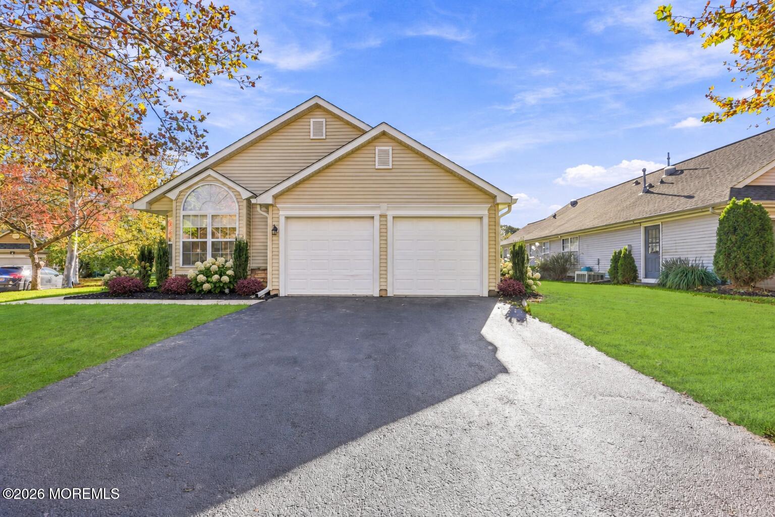 6 Round Valley Court Lakewood NJ 08701
