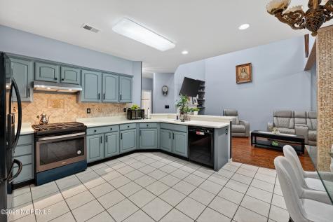 351 Wedgewood Road Morganville NJ 07751