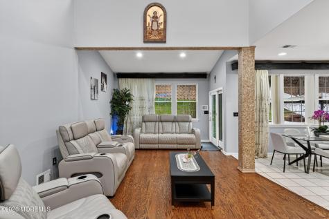 351 Wedgewood Road Morganville NJ 07751