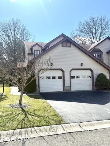8D Ingram Drive Monroe NJ 08831