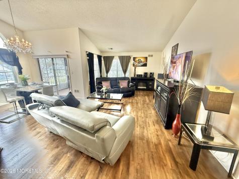 8D Ingram Drive Monroe NJ 08831