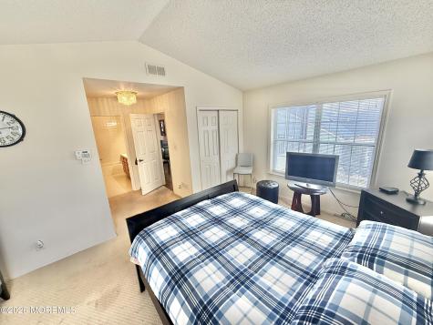 8D Ingram Drive Monroe NJ 08831