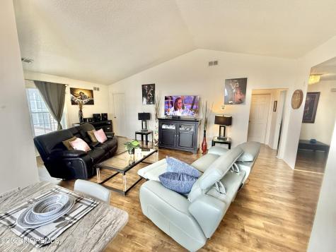 8D Ingram Drive Monroe NJ 08831