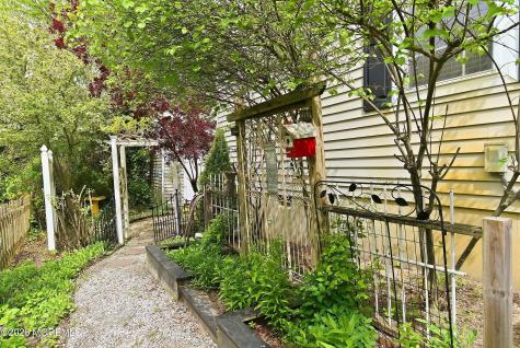 2 Maiden Lane Toms River NJ 08753