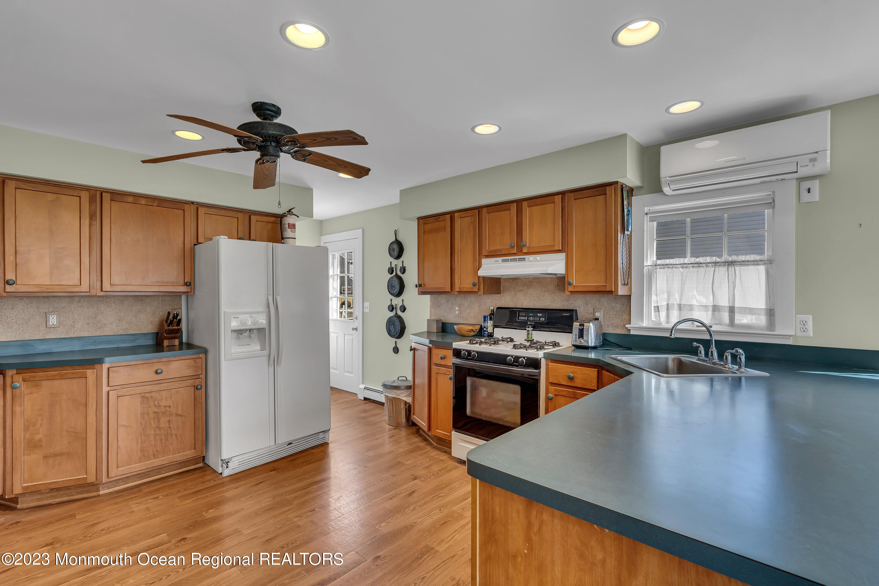 811 Claridge Drive Spring Lake NJ 07762