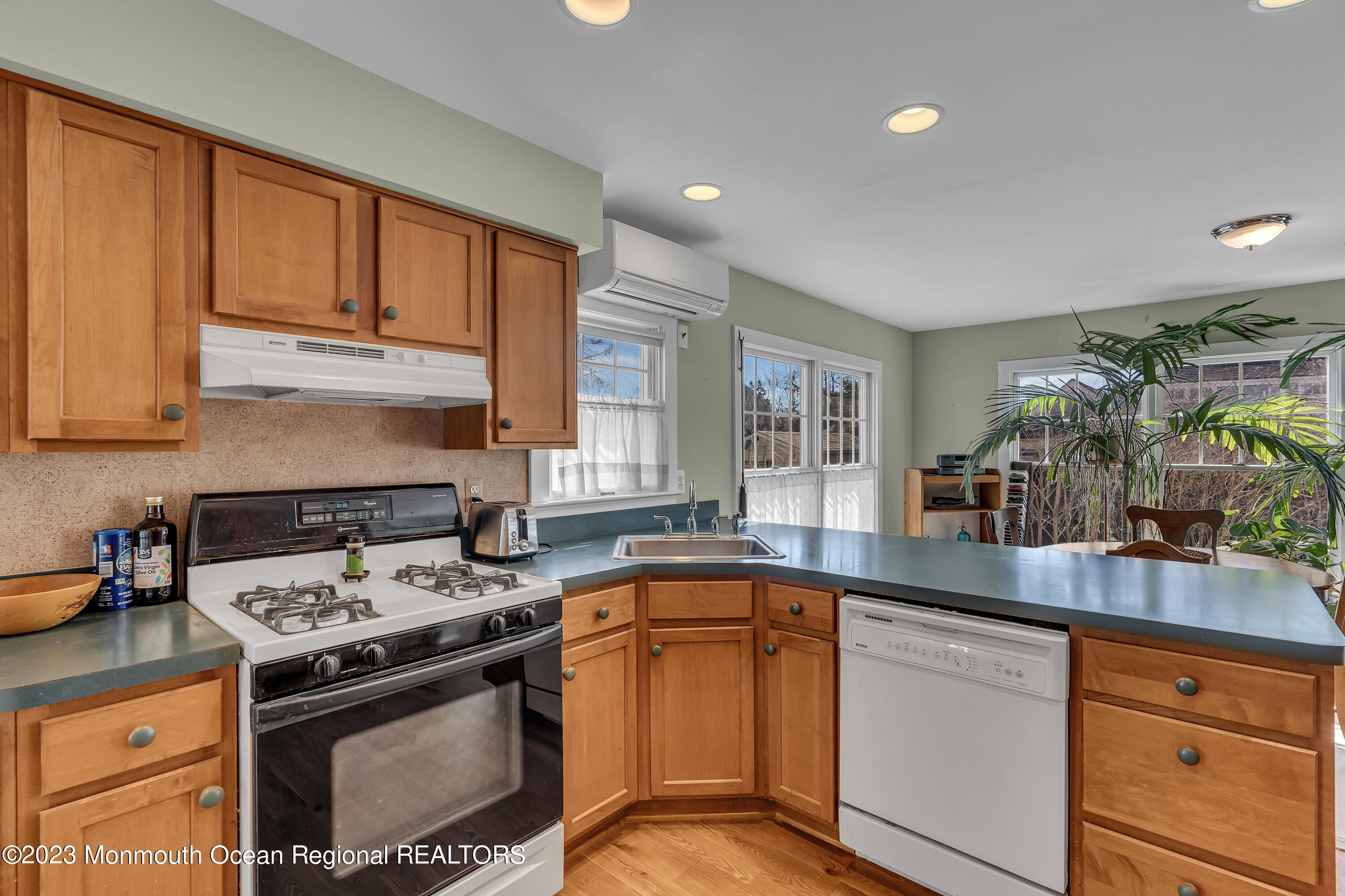 811 Claridge Drive Spring Lake NJ 07762