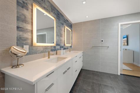 1433 Ocean Avenue Mantoloking NJ 08738