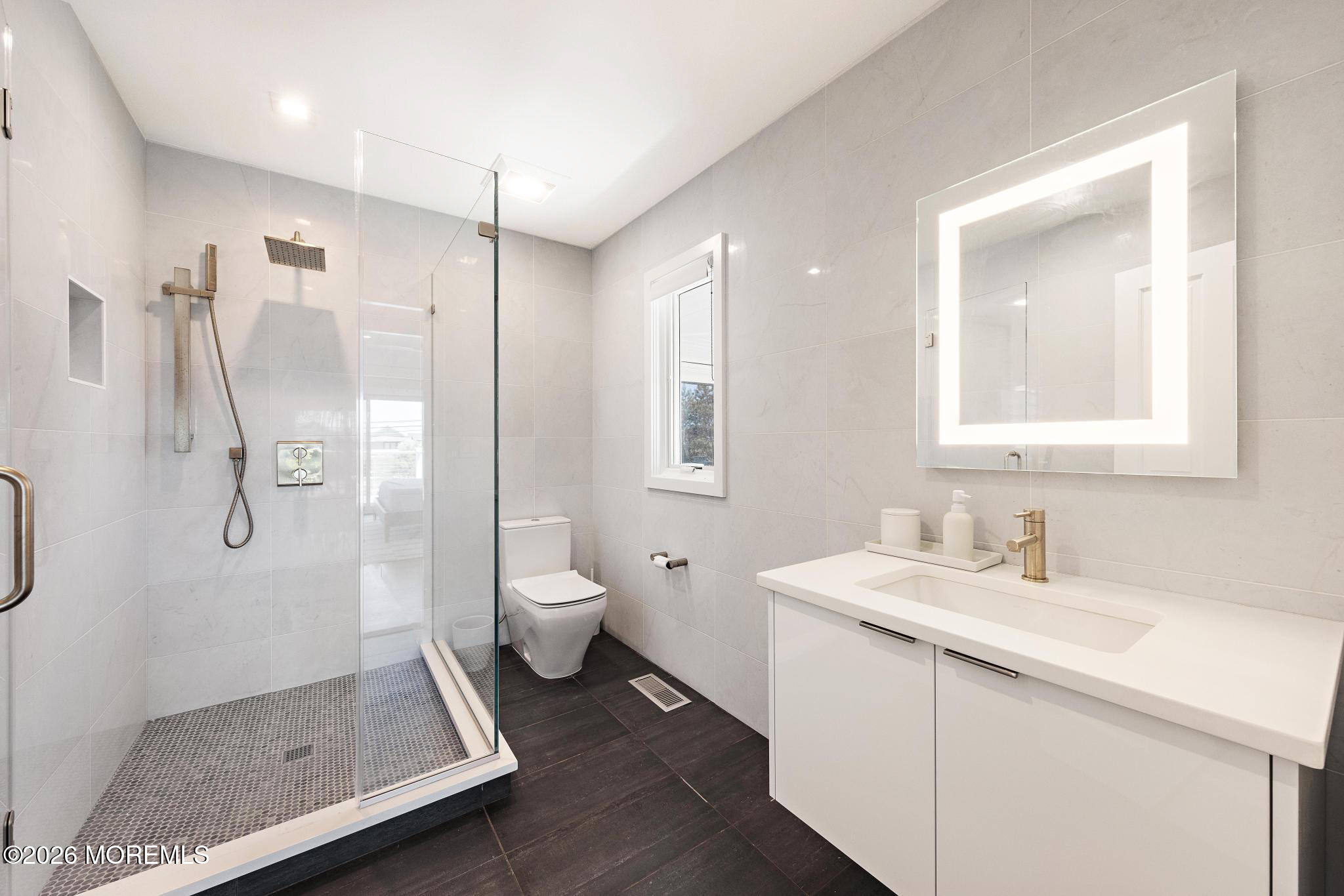 1433 Ocean Avenue Mantoloking NJ 08738