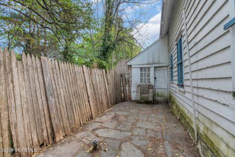 8 Church Street Middletown NJ 07748