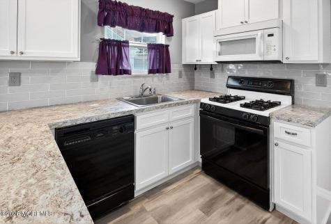 5 Cordoba Court Toms River NJ 08757