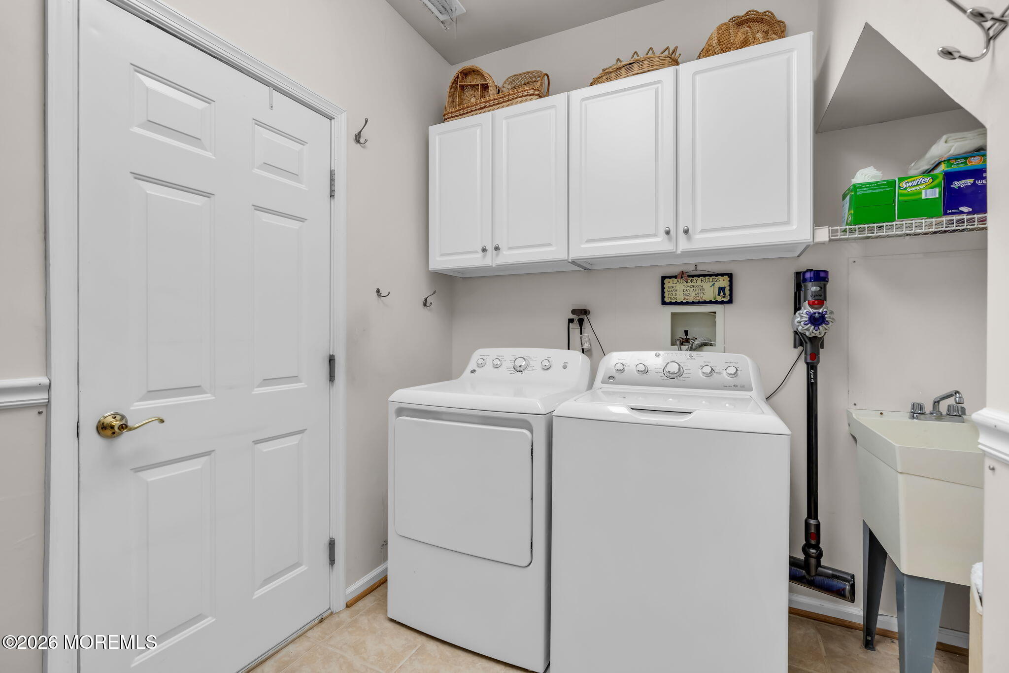 8 Byron Drive Manchester NJ 08759