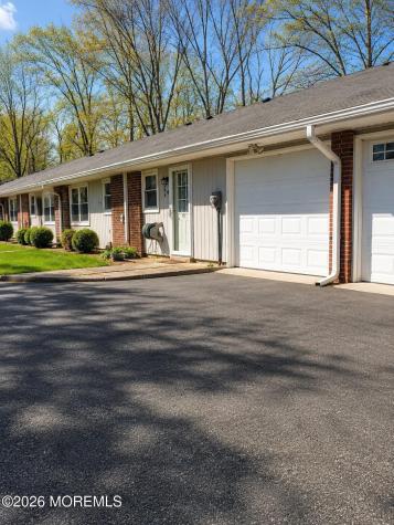 280B Kingston Court Lakewood NJ 08701