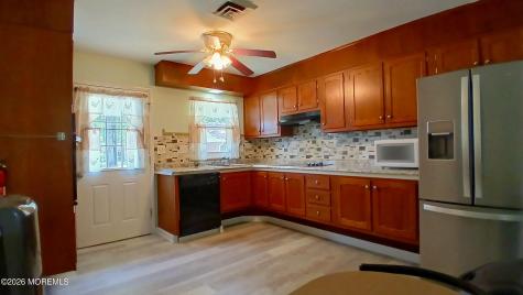 280B Kingston Court Lakewood NJ 08701