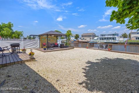 24 W Mohawk Drive Little Egg Harbor NJ 08087