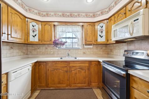 1 Suffolk Way Marlboro NJ 07746