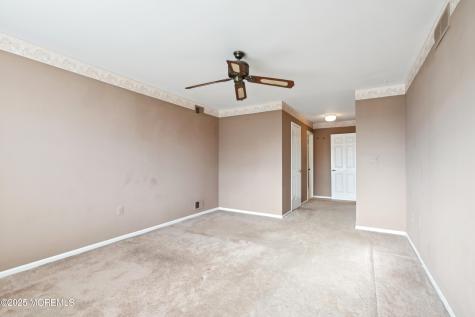 1 Suffolk Way Marlboro NJ 07746